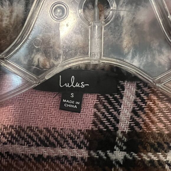 Lulus The City is Calling Pink Plaid Shacket Size Small - Picture 3 of 9